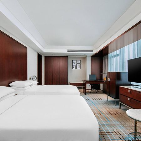 Renaissance Shanghai Zhongshan Park Hotel Esterno foto