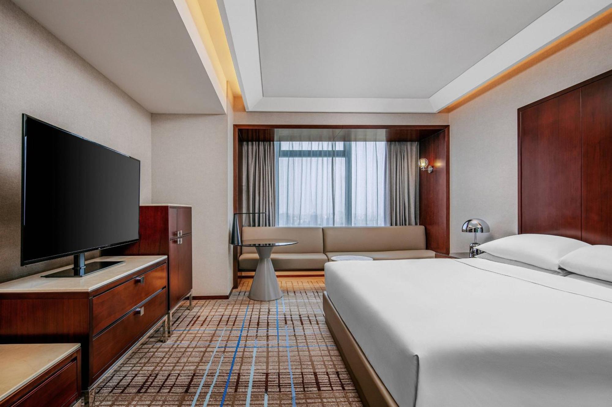 Renaissance Shanghai Zhongshan Park Hotel Esterno foto