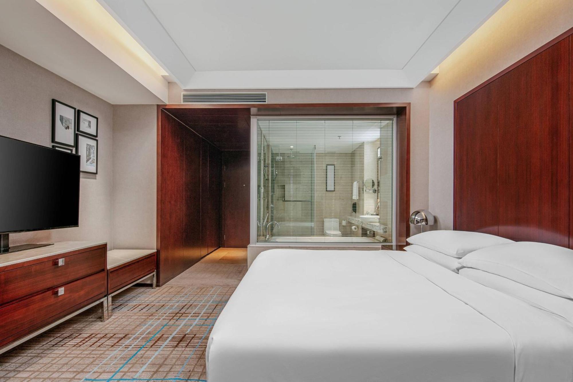 Renaissance Shanghai Zhongshan Park Hotel Esterno foto