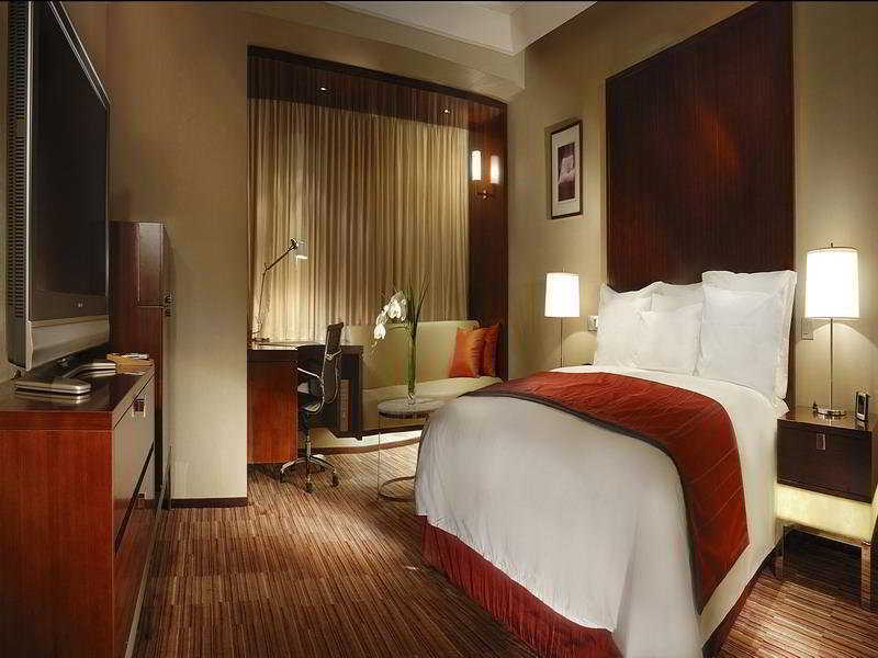 Renaissance Shanghai Zhongshan Park Hotel Esterno foto
